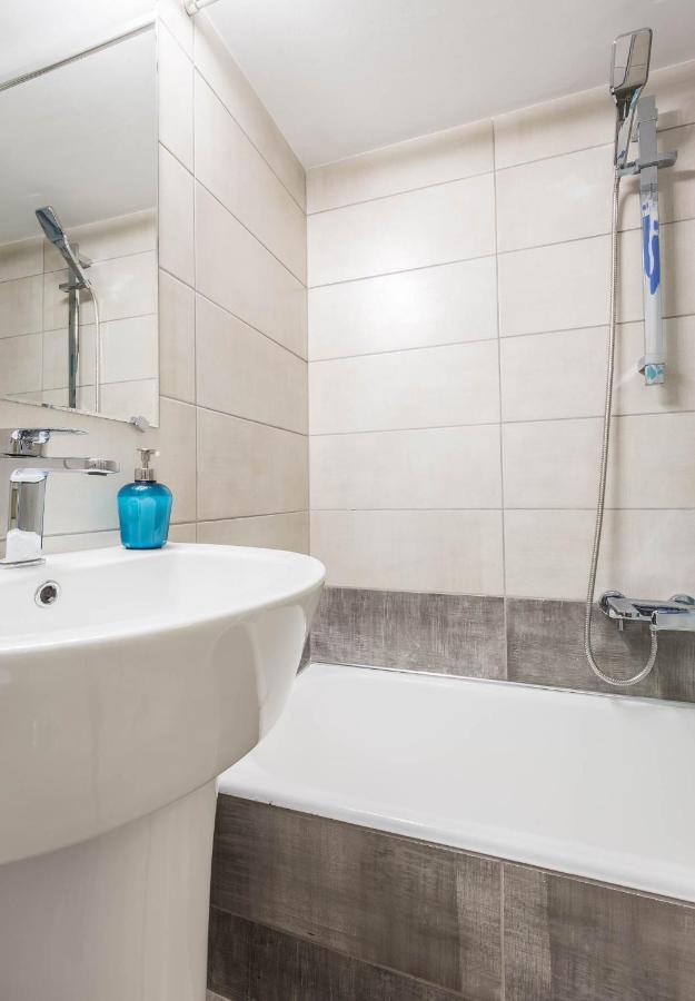 3 Bedrooms Apartment Under Acropolis Athènes Extérieur photo